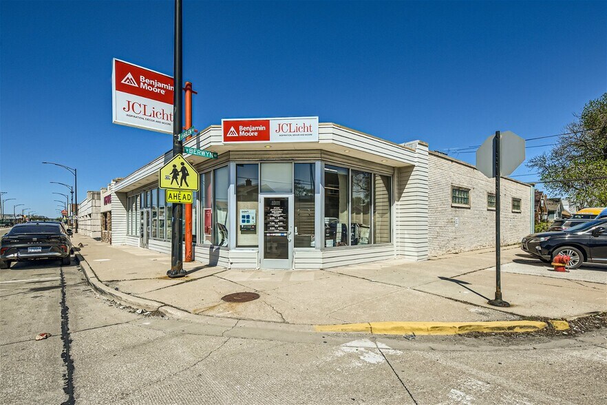 More Photos Of 5301 N Harlem Ave, Chicago Freestanding For Sale