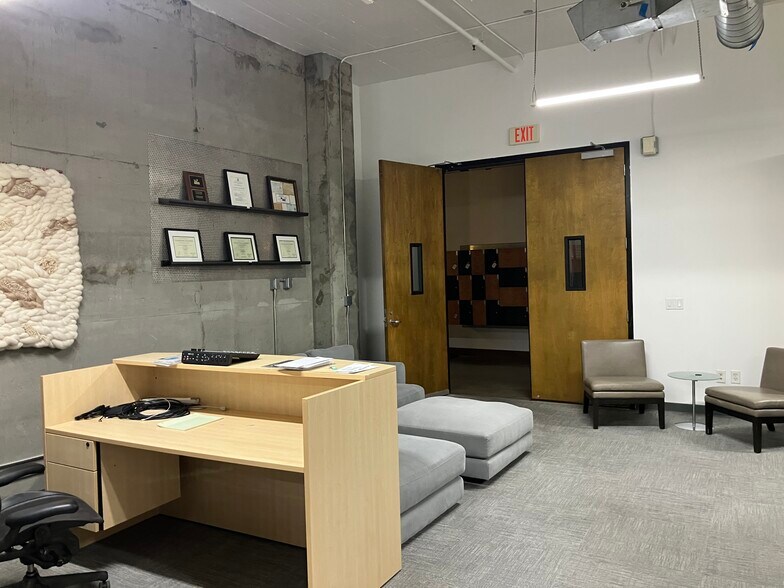 More Photos Of 1500 Park Ave, Emeryville Loft Creative Space For Lease