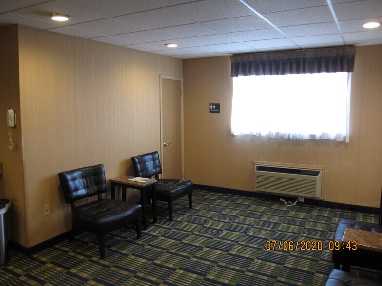 More Photos Of 7200 Transit Rd, Williamsville Hotel For Sale