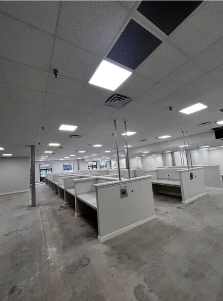 More Photos Of 1000 Caruso Blvd, Slidell General Retail For Sale