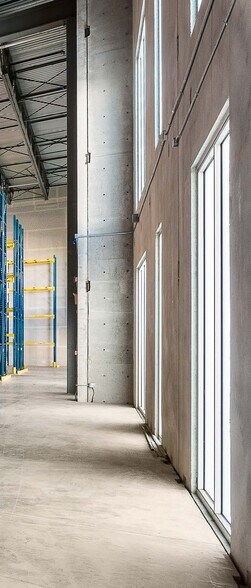 More Photos Of 19265 Airport Way, Pitt Meadows Warehouse For Lease