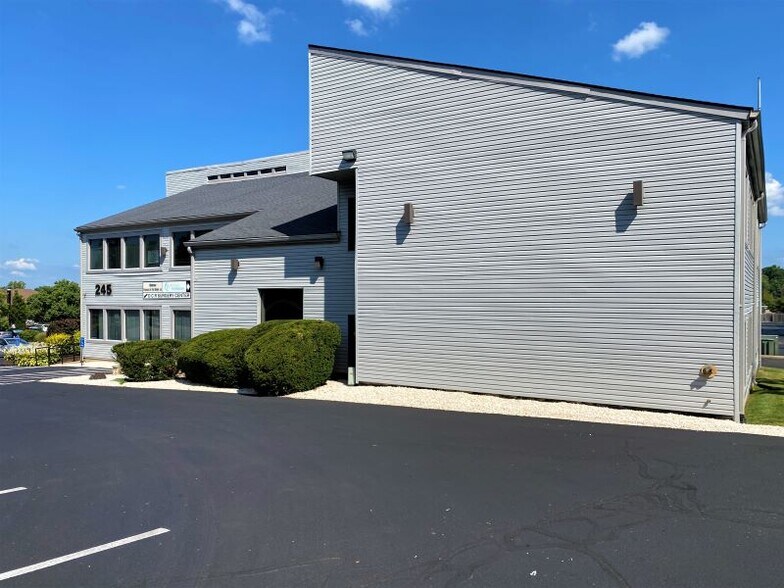 More Photos Of 245 W Elmwood Dr, Centerville Medical For Lease