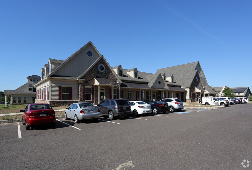 More Photos Of 2325 Heritage Center Dr, Furlong Unknown For Lease