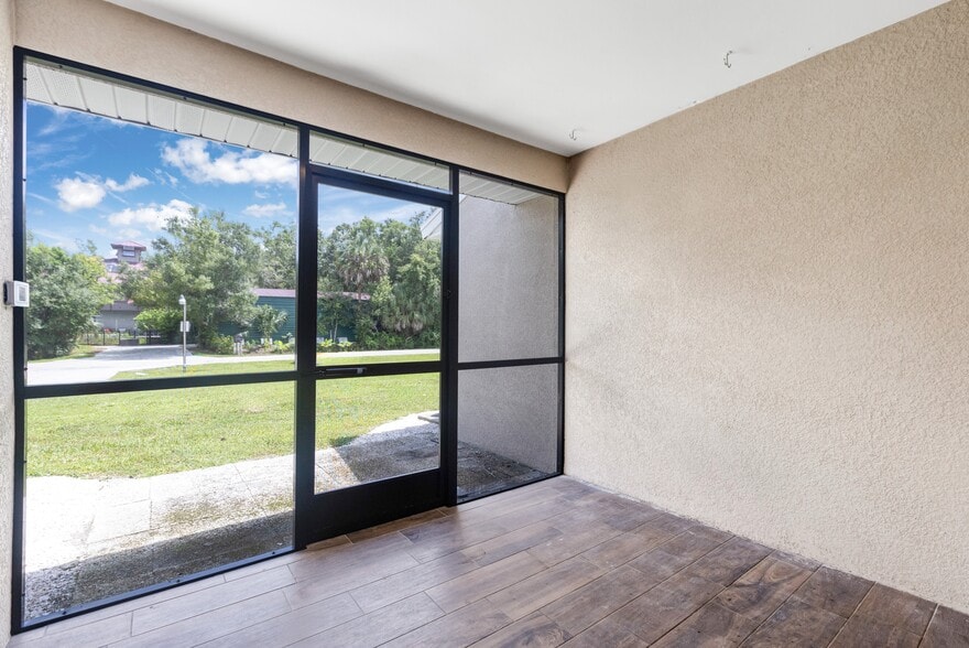 More Photos Of 6240 Rattlesnake Hammock Rd, Naples Apartments For Sale