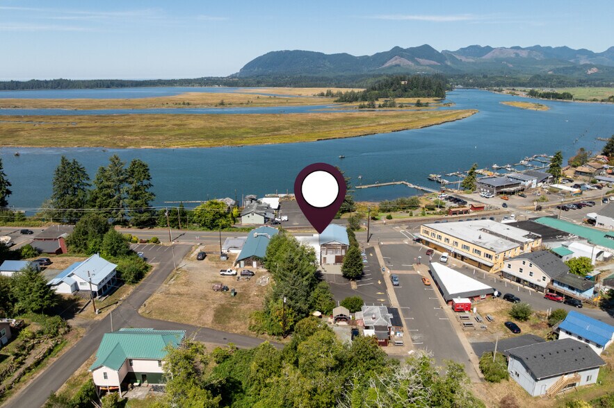 More Photos Of 625 Nehalem Blvd, Wheeler Storefront Retail Residential For Sale