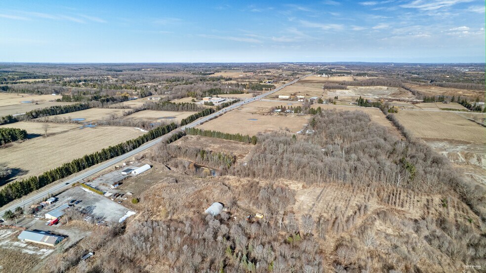 More Photos Of 2737 Bloomington Rd, Whitchurch-Stouffville Garden Center For Sale