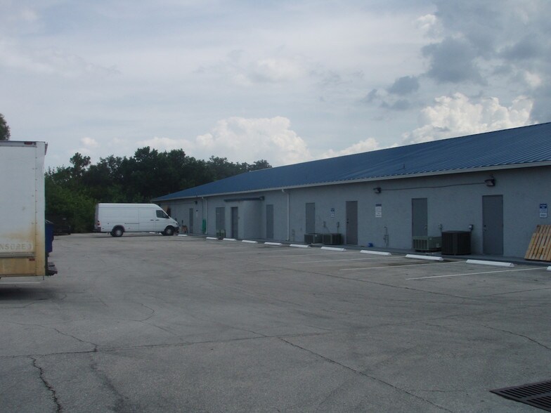 More Photos Of 636 Old Dixie Hwy SW, Vero Beach Unknown For Lease