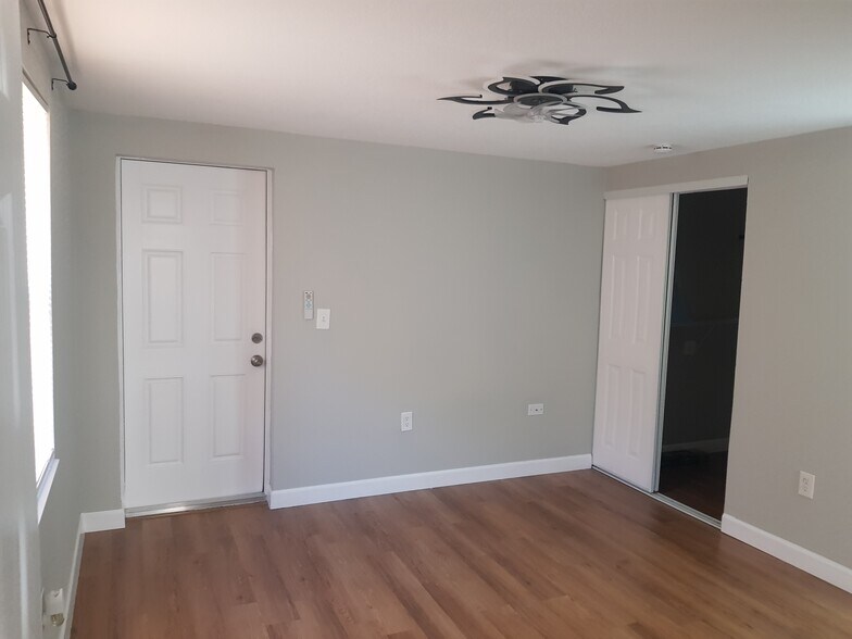 More Photos Of 311 58th Ave E, Bradenton Apartments For Sale