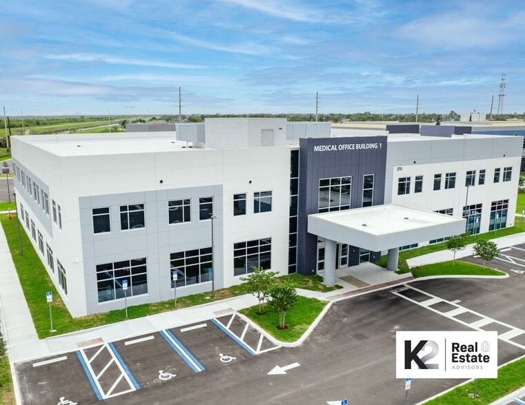 More Photos Of 370 Veranda Falls Wy, Port Saint Lucie Hospital For Lease