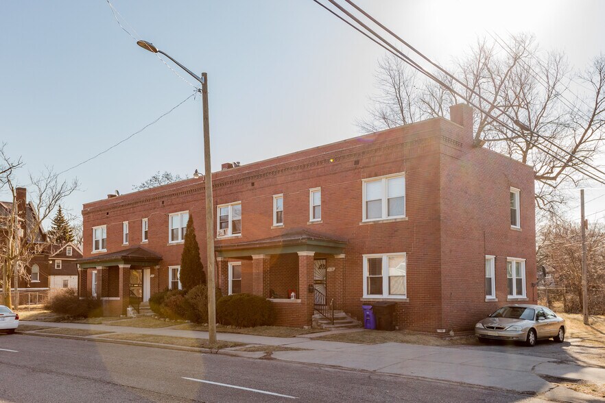More Photos Of 8126 E Vernor Hwy, Detroit Apartments For Sale