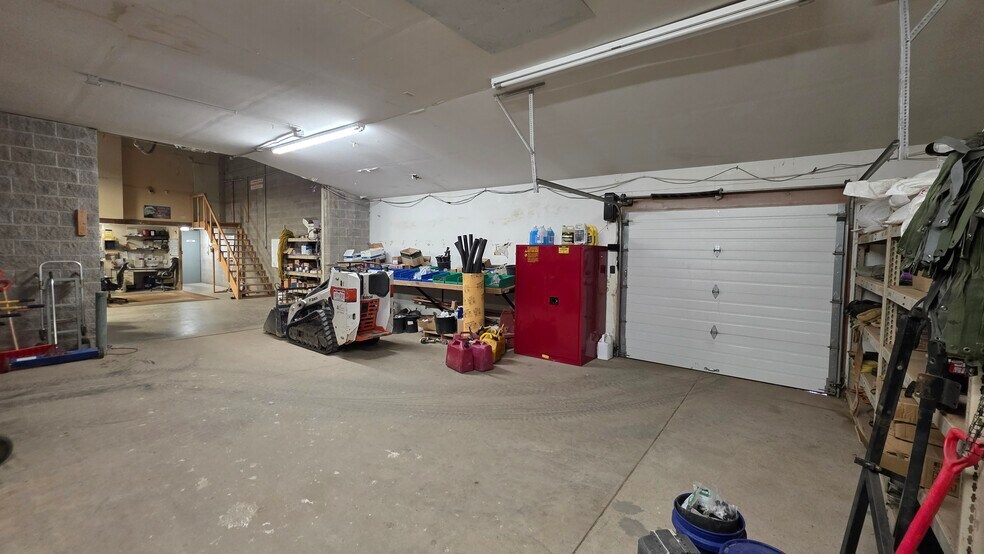 More Photos Of 69 Sunflower Rd, Colorado Springs Warehouse For Lease