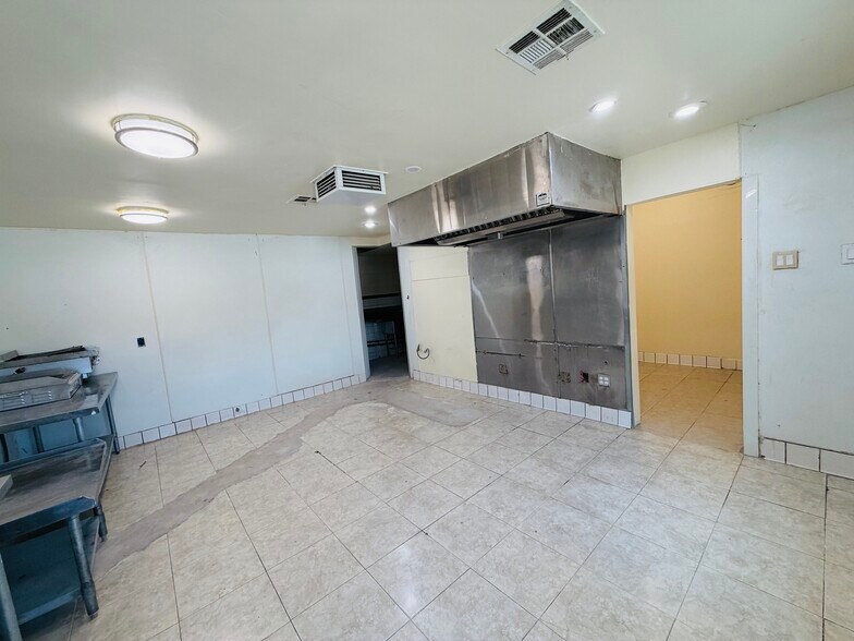 More Photos Of 8471 Walker St, La Palma Service Station For Lease