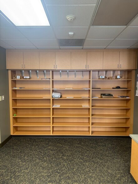 More Photos Of 6483 Transit Rd, East Amherst Medical For Lease