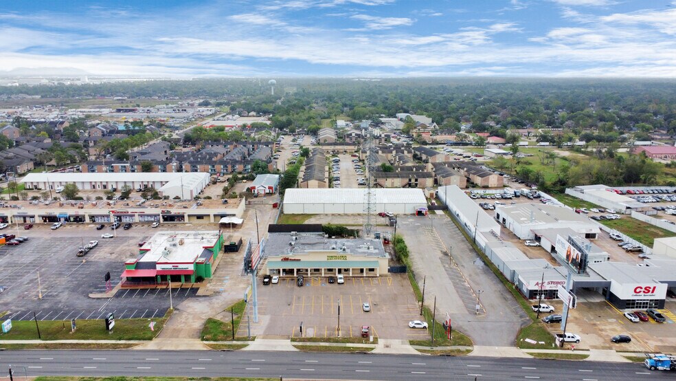 More Photos Of 5220-5234 Highway 6 N, Houston Freestanding For Lease