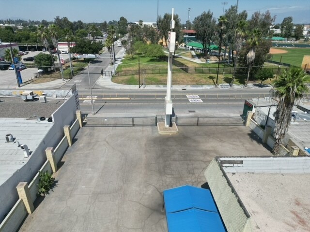 More Photos Of 247 S E St, San Bernardino Carwash For Sale
