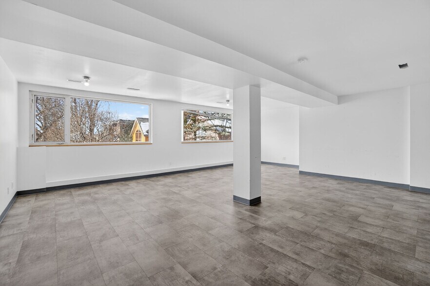 More Photos Of 1577-1579 Rue Fleury E, Montréal Storefront Retail Residential For Lease