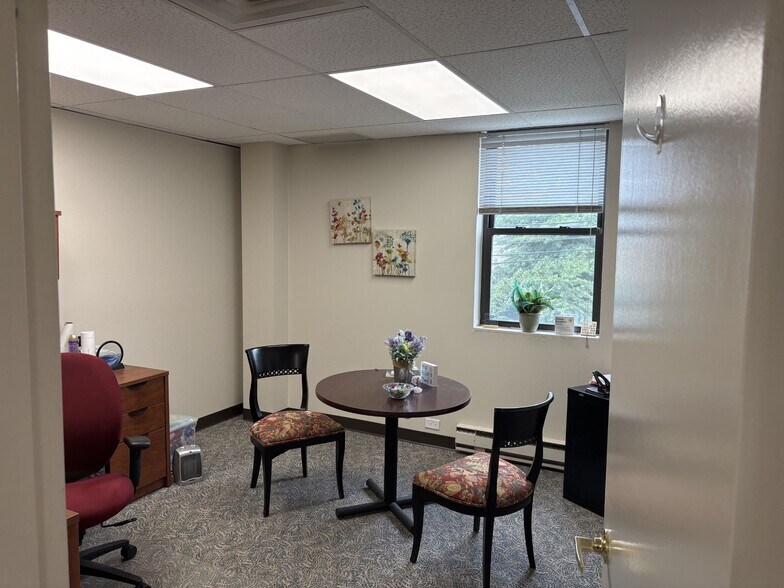 More Photos Of 673 Morris Ave, Springfield Office For Lease