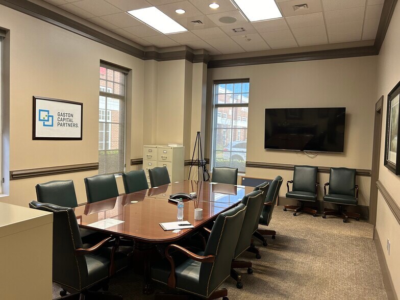 More Photos Of 1104 Spruce St, Belmont Medical For Lease