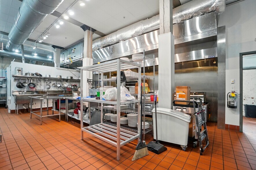 More Photos Of 109 N Hayne St, Monroe Apartments For Sale