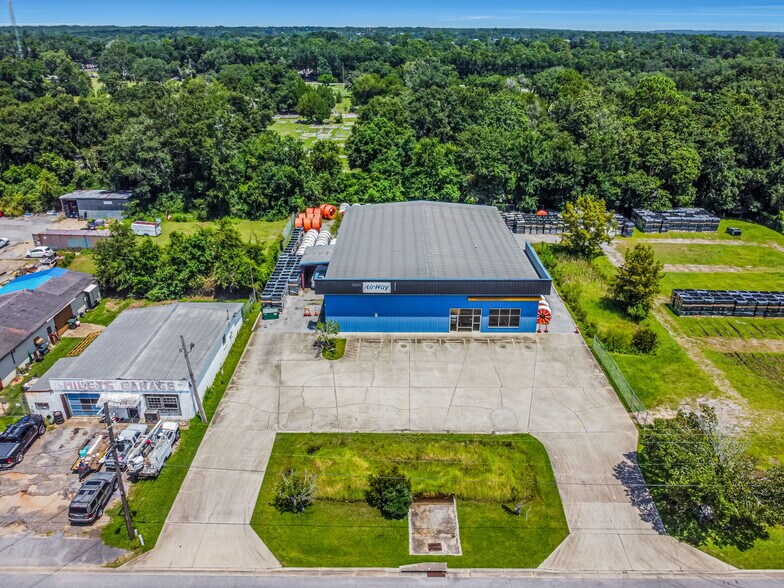 More Photos Of 6632 Elva St, Milton Industrial For Lease