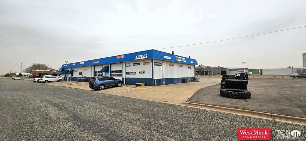 More Photos Of 824 Avenue B, Abernathy Service Station For Sale