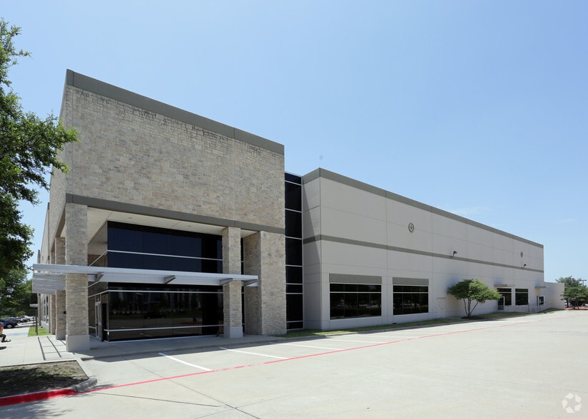 More Photos Of 361-381 E Exchange Pky, Allen Manufacturing For Lease