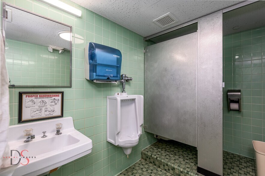 More Photos Of 612 Court St, Ottawa Medical For Lease