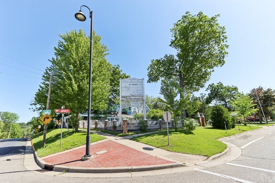 More Photos Of 910 River Rd, Wisconsin Dells Hotel For Sale