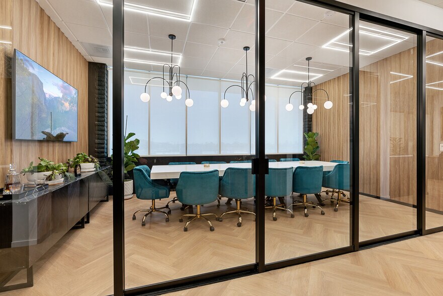 More Photos Of 1801 S La Cienega Blvd, Los Angeles Loft Creative Space For Lease