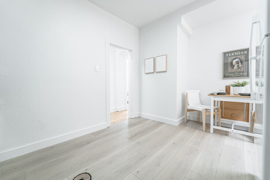 More Photos Of 1538 Thomas Ave, San Francisco Apartments For Sale