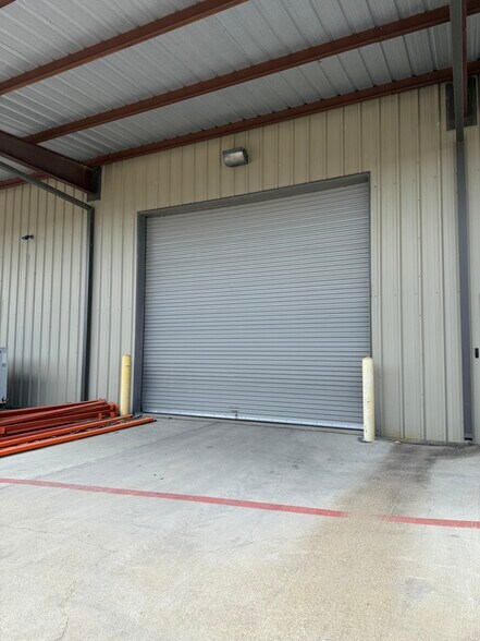 More Photos Of 10120 Fairbanks North Houston Rd, Houston Manufacturing For Sale