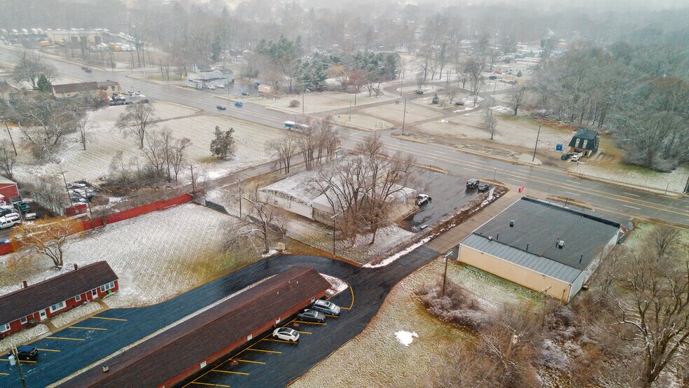 More Photos Of 2502 E Michigan Ave, Ypsilanti Freestanding For Lease