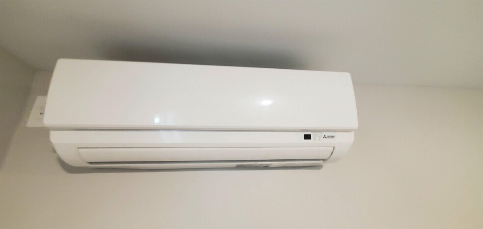 More Photos Of 404 W 7th St, Hays Sorority Fraternity House For Sale