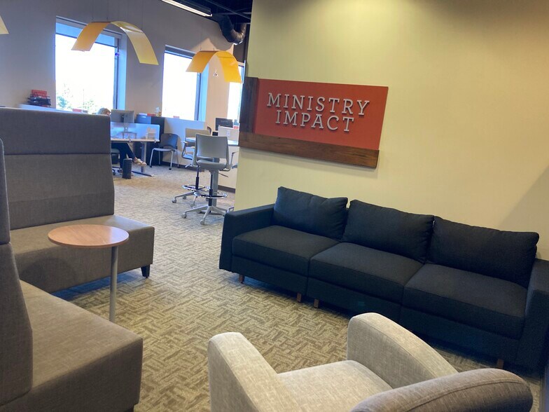 More Photos Of 9645 Lincoln-Way Ln, Frankfort Unknown For Lease