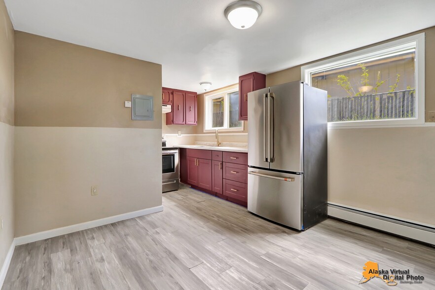 More Photos Of 1335 Hyder St, Anchorage Apartments For Sale