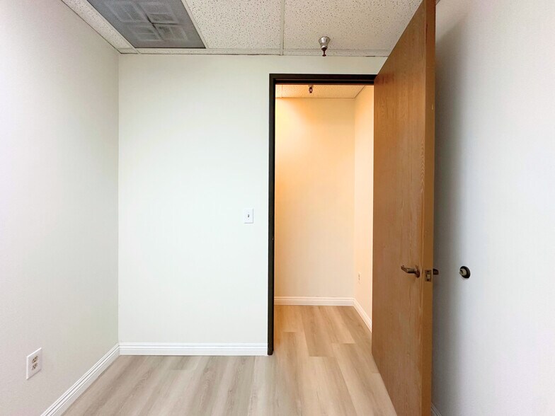 More Photos Of 430 S Garfield Ave, Alhambra Office For Sale