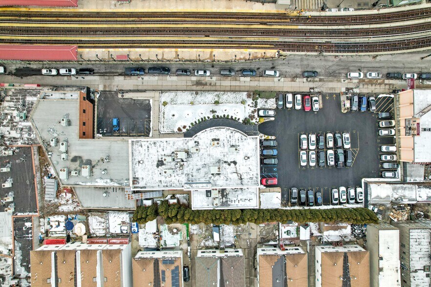 More Photos Of 2244 Westchester Ave, Bronx Office For Sale