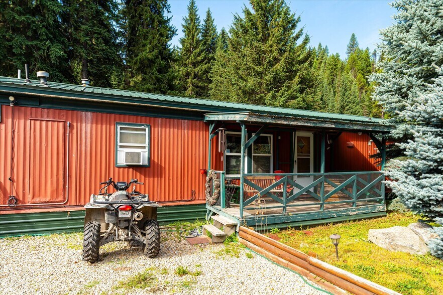 More Photos Of 7000 Graves Creek Rd, Lolo Bar For Sale