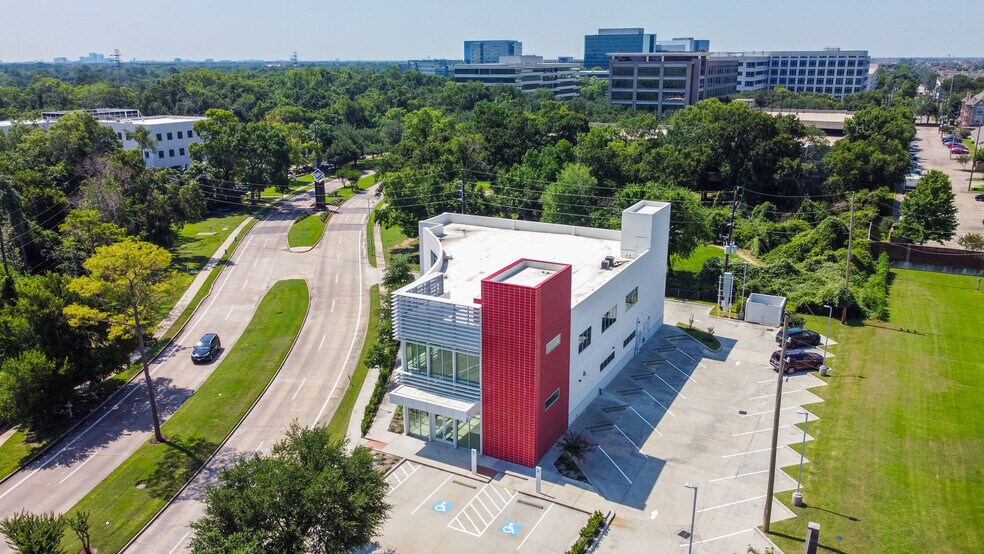 More Photos Of 1140 Enclave Pky, Houston Medical For Sale