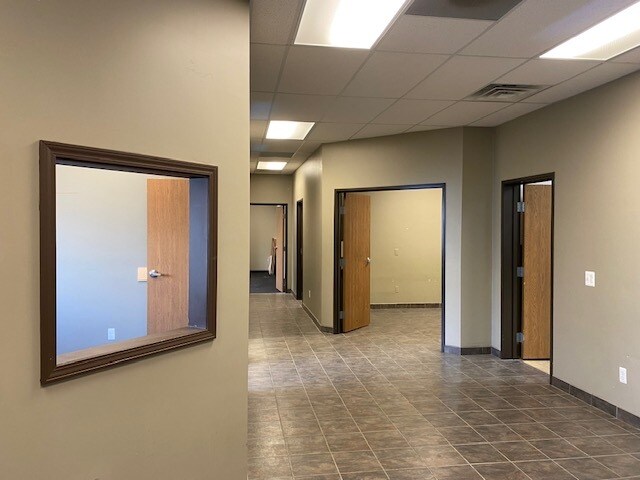 More Photos Of 44570-44682 Morley Dr, Clinton Township Office For Lease