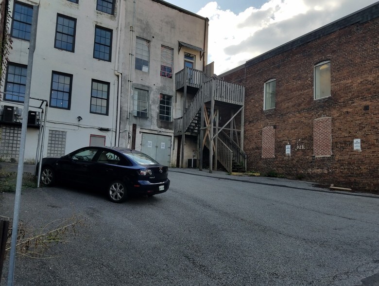 More Photos Of 714 Gay, Knoxville General Retail For Lease