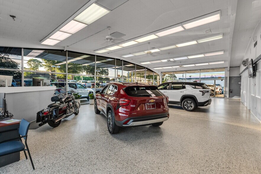 More Photos Of 1520 S Cannon Blvd, Kannapolis Auto Dealership For Sale