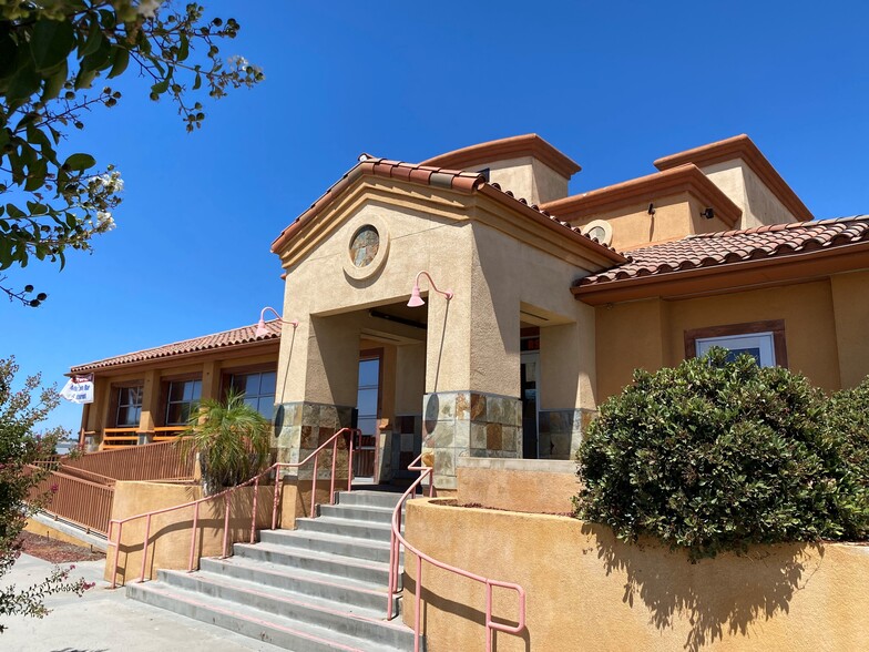 More Photos Of Hwy 60 @ I-215, Riverside Unknown For Lease