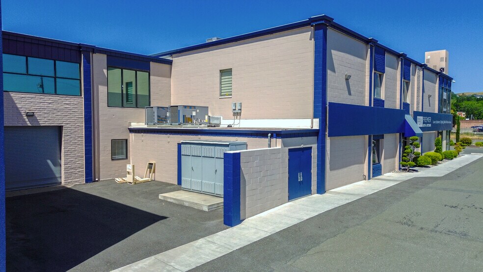 More Photos Of 3201 Cleveland Ave, Santa Rosa Office For Sale