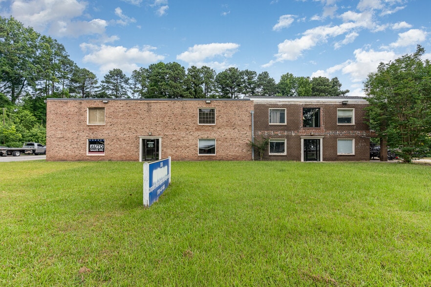 More Photos Of 8360 Chapel Hill Rd, Cary Auto Repair For Sale