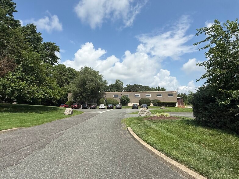 More Photos Of 300 Elmwood Ave, Sharon Hill Manufacturing For Sale