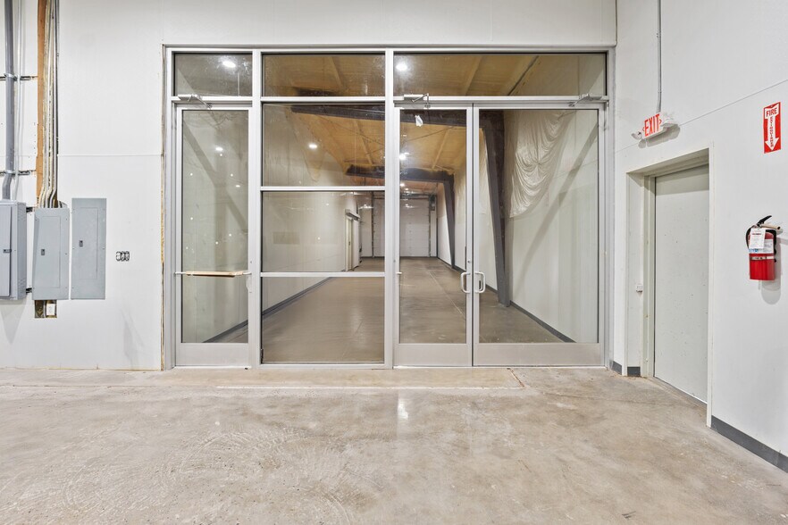 More Photos Of 4200 W Mile 3 Rd, Mission Food Processing For Sale