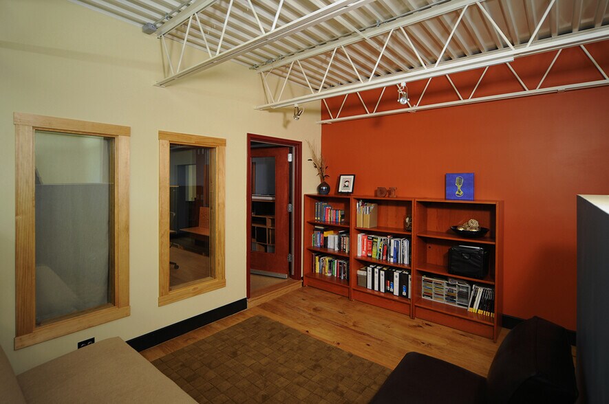 More Photos Of 1001 Rectory Ln, Baltimore Warehouse For Sale