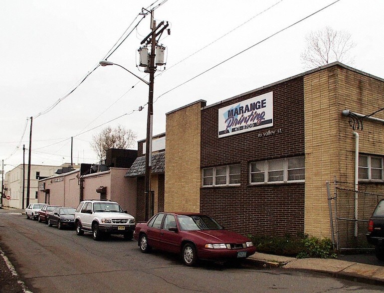 More Photos Of 83-87 Valley St, Belleville Warehouse For Lease