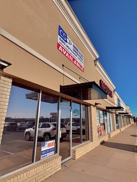 Primary Photo Of 1419-1501 N Main St, Altus Freestanding For Lease